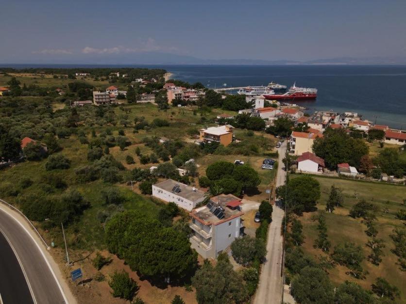 Pension Lakis Прінос Екстер'єр фото