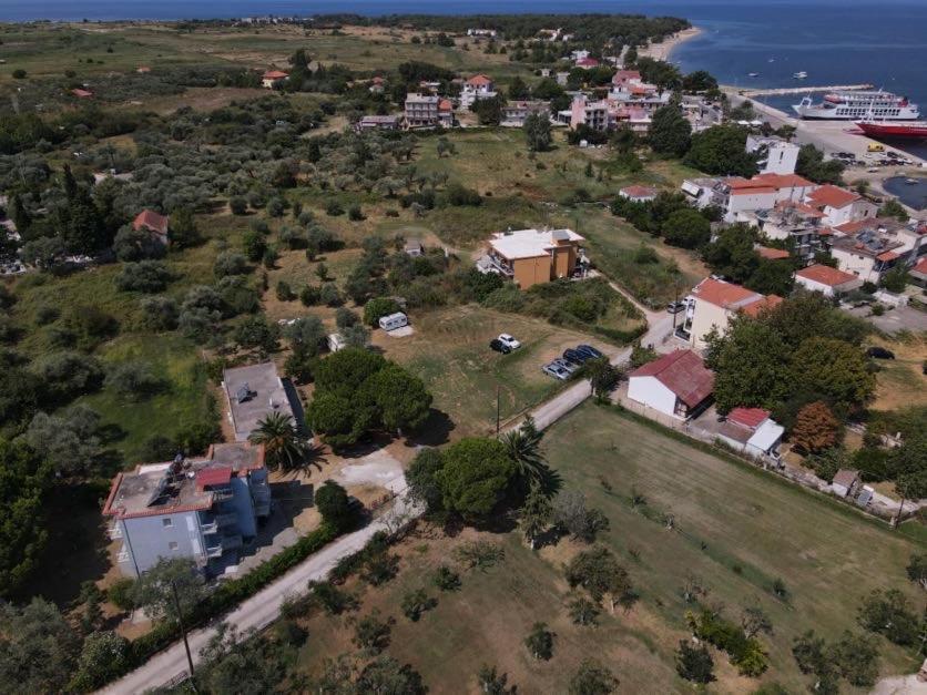Pension Lakis Прінос Екстер'єр фото