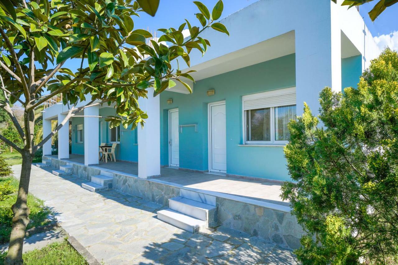 Pension Lakis Прінос Екстер'єр фото